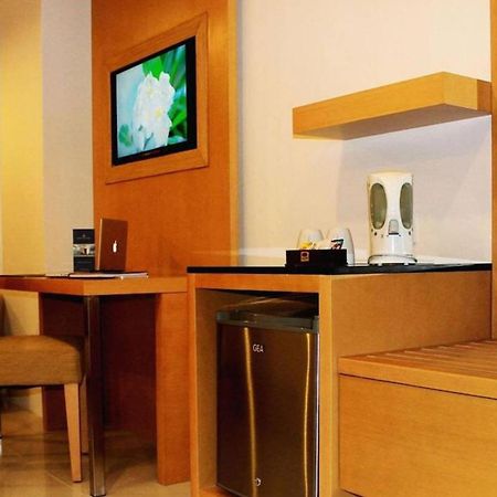 Grand Asia Hotel Makassar Eksteriør billede