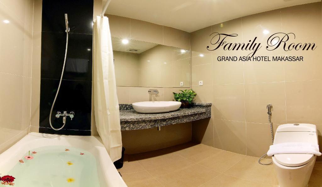 Grand Asia Hotel Makassar Eksteriør billede