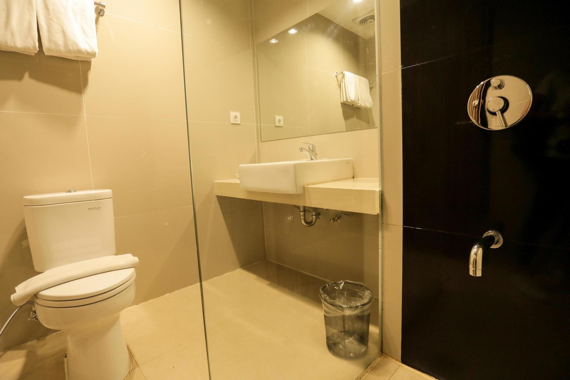 Grand Asia Hotel Makassar Eksteriør billede