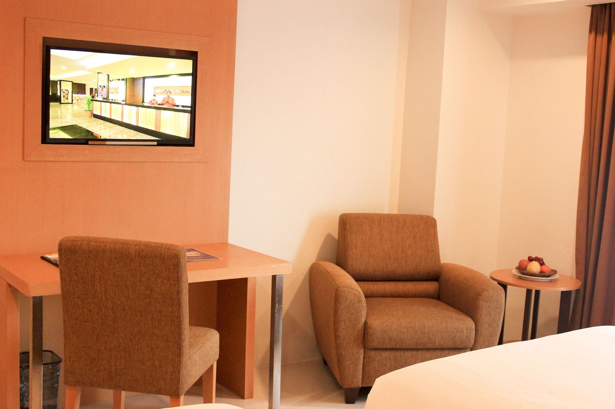 Grand Asia Hotel Makassar Eksteriør billede