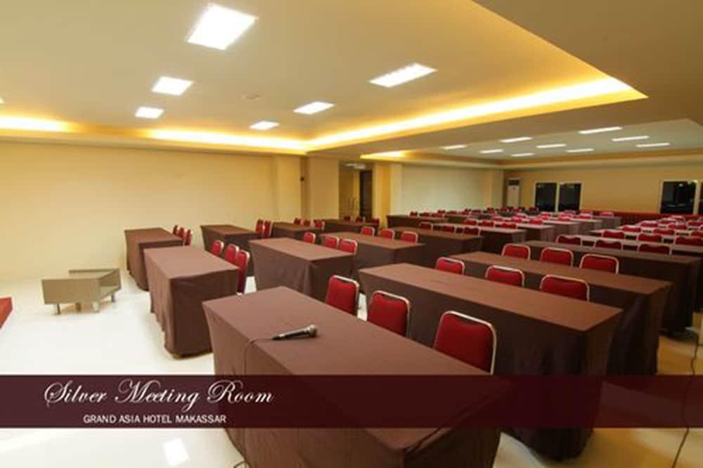 Grand Asia Hotel Makassar Eksteriør billede