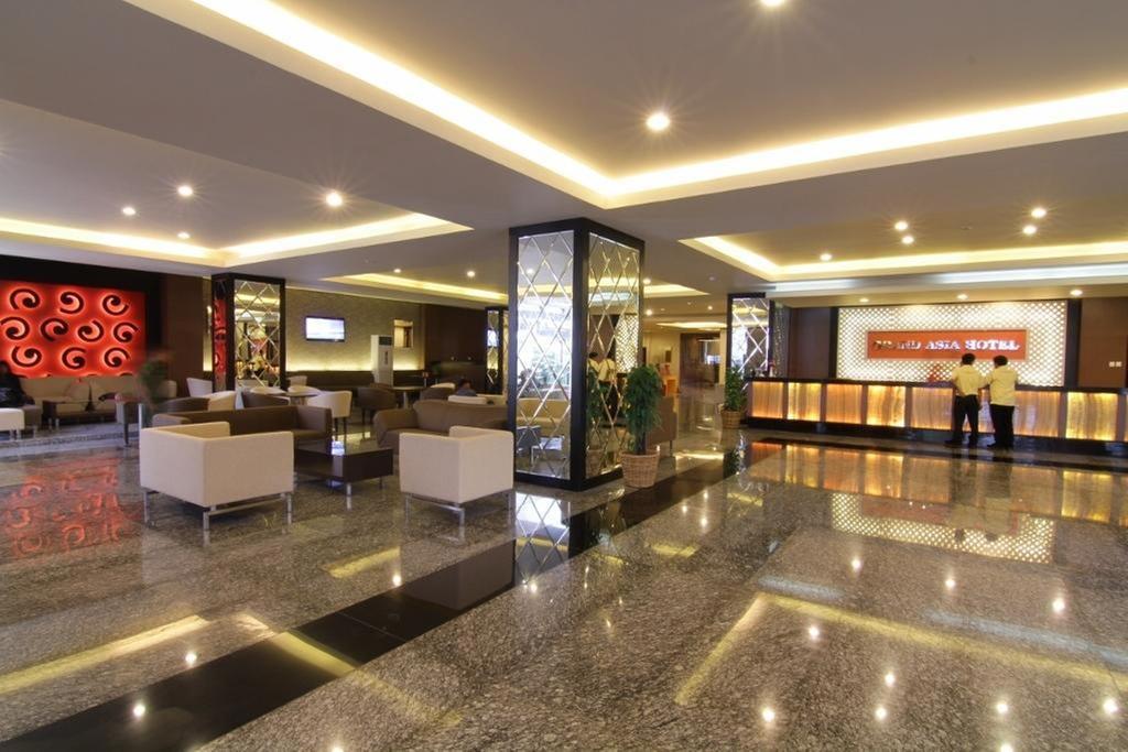 Grand Asia Hotel Makassar Eksteriør billede