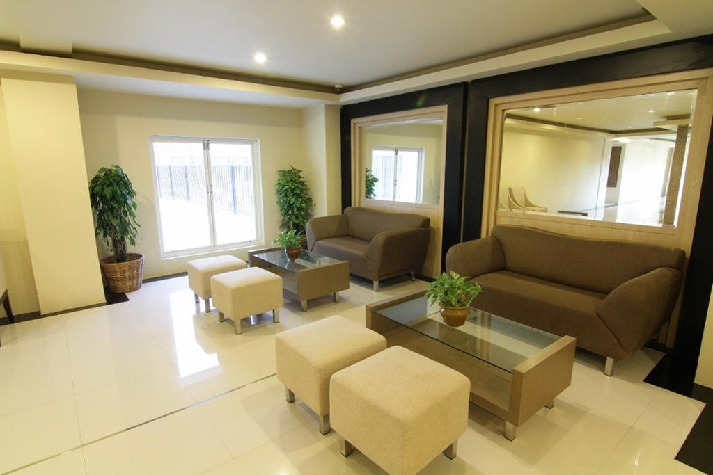 Grand Asia Hotel Makassar Eksteriør billede